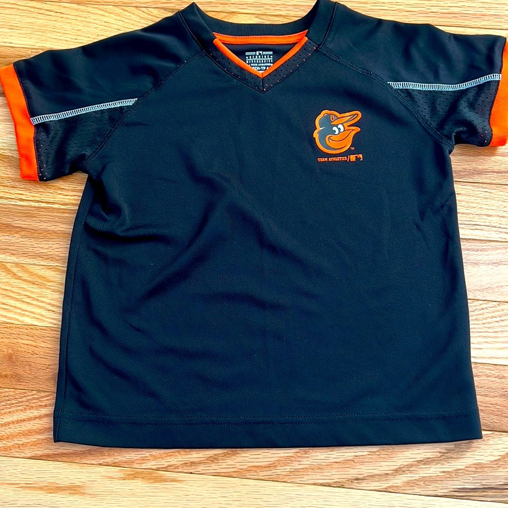 Orioles Fans! Light weight atlhletuc shirt